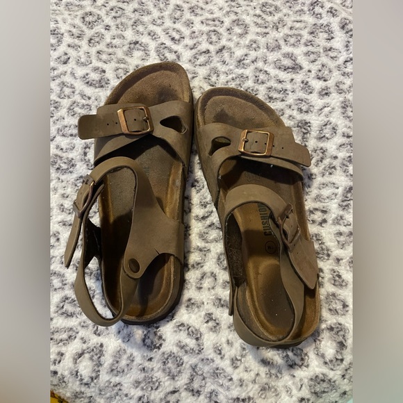 womens tops, heels, and shoes! - Picture 9 of 13